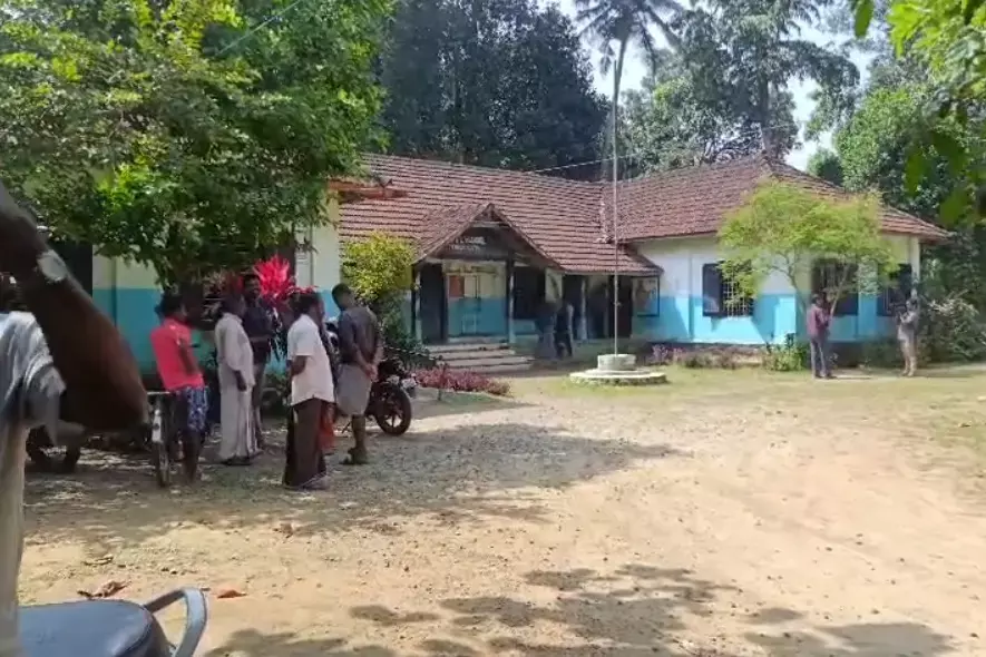 കോട്ടയത്ത് അധ്യാപികയെ സ്ക്കൂളില് കയറി ആക്രമിച്ച സംഭവം; ഭര്ത്താവ് അറസ്റ്റില് കോട്ടയത്ത് അധ്യാപികയെ സ്ക്കൂളില് കയറി ആക്രമിച്ച സംഭവം; ഭര്ത്താവ് അറസ്റ്റില്