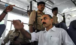 ശിക്ഷ മരവിപ്പിക്കണമെന്ന സഞ്ജീവ് ഭട്ടിന്റെ ആവശ്യം തള്ളി ശിക്ഷ മരവിപ്പിക്കണമെന്ന സഞ്ജീവ് ഭട്ടിന്റെ ആവശ്യം തള്ളി