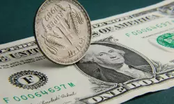 ഇന്ത്യന് രൂപ റെക്കോഡ് തകര്ച്ചയില് ഇന്ത്യന് രൂപ റെക്കോഡ് തകര്ച്ചയില്