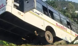 പോലിസ് ബസ് അപകടത്തില്‍ പെട്ടു; ഏഴുപേര്‍ക്ക് പരിക്ക്