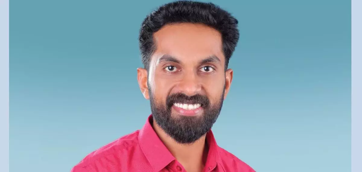 പയ്യന്നൂര് നഗരസഭയില് സിപിഎമ്മിന് ഞെട്ടല്; വിമതനായി മല്സരിച്ച മുന് ബ്രാഞ്ച് സെക്രട്ടറി സി വൈശാഖിന് വിജയം പയ്യന്നൂര് നഗരസഭയില് സിപിഎമ്മിന് ഞെട്ടല്; വിമതനായി മല്സരിച്ച മുന് ബ്രാഞ്ച് സെക്രട്ടറി സി വൈശാഖിന് വിജയം