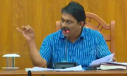 കോഴിക്കോട് കോര്പ്പറേഷനില് എല്ഡിഎഫ് മേയര് സ്ഥാനാര്ഥി മുസഫര് അഹമ്മദ് തോറ്റു കോഴിക്കോട് കോര്പ്പറേഷനില് എല്ഡിഎഫ് മേയര് സ്ഥാനാര്ഥി മുസഫര് അഹമ്മദ് തോറ്റു