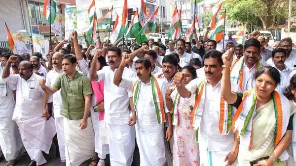 ശബരിമല സ്വര്ണക്കൊള്ള; പാര്ലമെന്റില് ചര്ച്ചയാക്കാന് യുഡിഎഫ് എംപിമാര് ശബരിമല സ്വര്ണക്കൊള്ള; പാര്ലമെന്റില് ചര്ച്ചയാക്കാന് യുഡിഎഫ് എംപിമാര്