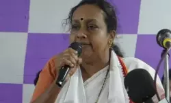 യുഡിഎഫ് സ്ഥാനാര്ഥി കുഴഞ്ഞ് വീണു മരിച്ചു യുഡിഎഫ് സ്ഥാനാര്ഥി കുഴഞ്ഞ് വീണു മരിച്ചു