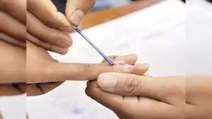 തദ്ദേശ തിരഞ്ഞെടുപ്പ്: വിജയികളുടെ സത്യപ്രതിജ്ഞ 21ന്; മാതൃകാ പെരുമാറ്റച്ചട്ടം പിന്വലിച്ചു തദ്ദേശ തിരഞ്ഞെടുപ്പ്: വിജയികളുടെ സത്യപ്രതിജ്ഞ 21ന്; മാതൃകാ പെരുമാറ്റച്ചട്ടം പിന്വലിച്ചു