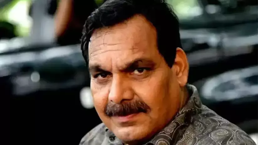 മദ്യപിച്ച് വാഹനമോടിച്ച് അപകടമുണ്ടാക്കി; സ്പെഷ്യല് ബ്രാഞ്ച് എസ്ഐയും നടനുമായ ശിവദാസനെതിരേ കേസ് മദ്യപിച്ച് വാഹനമോടിച്ച് അപകടമുണ്ടാക്കി; സ്പെഷ്യല് ബ്രാഞ്ച് എസ്ഐയും നടനുമായ ശിവദാസനെതിരേ കേസ്