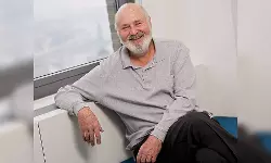 പ്രശസ്ത സംവിധായകന് റോബ് റെയ്നറും ഭാര്യ മിഷേലും മരിച്ച നിലയില് പ്രശസ്ത സംവിധായകന് റോബ് റെയ്നറും ഭാര്യ മിഷേലും മരിച്ച നിലയില്