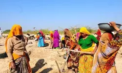 തൊഴിലുറപ്പ് പദ്ധതിക്ക് പകരം വിബിജി റാം ജി പദ്ധതിയുമായി കേന്ദ്രസര്ക്കാര് തൊഴിലുറപ്പ് പദ്ധതിക്ക് പകരം വിബിജി റാം ജി പദ്ധതിയുമായി കേന്ദ്രസര്ക്കാര്