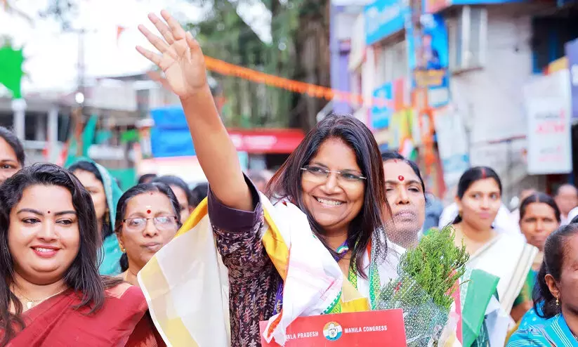 തിരഞ്ഞെടുപ്പ് പരാജയത്തിനു ശേഷം സിപിഎം അക്രമം അഴിച്ചുവിടുന്നു- ജെബി മേത്തര് തിരഞ്ഞെടുപ്പ് പരാജയത്തിനു ശേഷം സിപിഎം അക്രമം അഴിച്ചുവിടുന്നു- ജെബി മേത്തര്