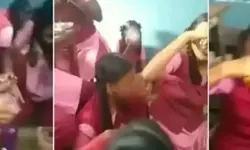 ക്ലാസ്മുറിയില് മദ്യപാനം; സര്ക്കാര് സ്കൂളിലെ ആറു വിദ്യാര്ഥിനികളെ സസ്പെന്ഡ് ചെയ്തു ക്ലാസ്മുറിയില് മദ്യപാനം; സര്ക്കാര് സ്കൂളിലെ ആറു വിദ്യാര്ഥിനികളെ സസ്പെന്ഡ് ചെയ്തു