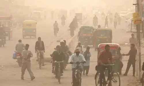 വായുമലിനീകരണം: ഡല്‍ഹിയില്‍ 50 ശതമാനം വര്‍ക്ക് ഫ്രം ഹോം വേണമെന്ന് ഉത്തരവ്