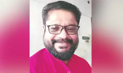 ഭാര്യയെ സ്ഥാനാര്ത്ഥിയാക്കരുതെന്ന് പോസ്റ്റിട്ട മധ്യവയസ്കന് മരിച്ച സംഭവം; മരണകാരണം തലയ്ക്കേറ്റ അടിയെന്ന് പോസ്റ്റ്മോര്ട്ടം റിപോര്ട്ട് ഭാര്യയെ സ്ഥാനാര്ത്ഥിയാക്കരുതെന്ന് പോസ്റ്റിട്ട മധ്യവയസ്കന് മരിച്ച സംഭവം; മരണകാരണം തലയ്ക്കേറ്റ അടിയെന്ന് പോസ്റ്റ്മോര്ട്ടം റിപോര്ട്ട്