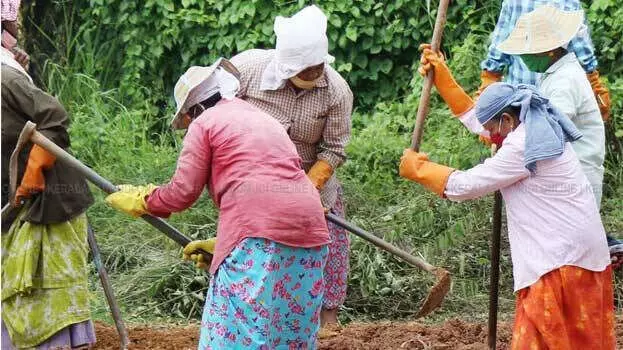 വിബി ജി റാം ജി ബില്ലിലെ ചര്ച്ച പൂര്ത്തിയായി; ചര്ച്ചയ്ക്ക് ശിവരാജ് സിങ് ചൗഹാന് മറുപടി നല്കും വിബി ജി റാം ജി ബില്ലിലെ ചര്ച്ച പൂര്ത്തിയായി; ചര്ച്ചയ്ക്ക് ശിവരാജ് സിങ് ചൗഹാന് മറുപടി നല്കും