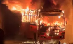 ബെംഗളൂരു-കോഴിക്കോട് കെഎസ്ആര്ടിസി ബസിന് തീപിടിച്ചു ബെംഗളൂരു-കോഴിക്കോട് കെഎസ്ആര്ടിസി ബസിന് തീപിടിച്ചു