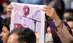 വിദ്യാര്ഥി നേതാവ് ഷെരീഫ് ഉസ്മാന് ഹാദിയുടെ മരണം; ധാക്കയില് വ്യാപക അക്രമം (വീഡിയോ) വിദ്യാര്ഥി നേതാവ് ഷെരീഫ് ഉസ്മാന് ഹാദിയുടെ മരണം; ധാക്കയില് വ്യാപക അക്രമം (വീഡിയോ)