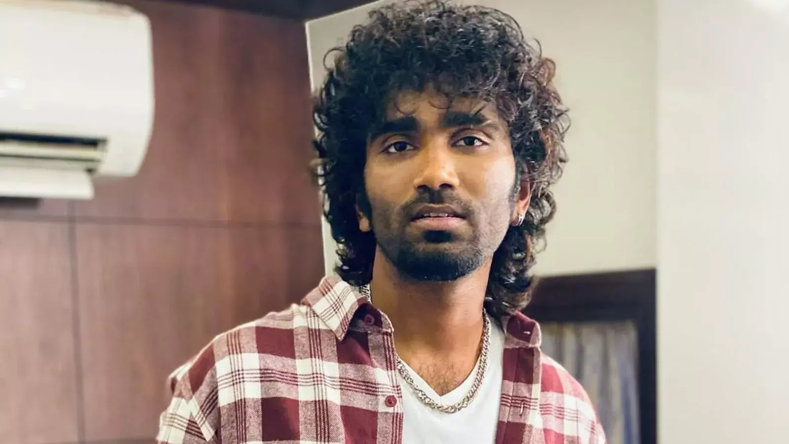 കേരളത്തിലെത്തിയാല്‍ പൊറോട്ടയും ബീഫും കഴിക്കുമെന്ന് പ്രദീപ് രംഗനാഥന്‍;   വിദ്വേഷ പ്രചരണവുമായി ഹിന്ദുത്വവാദികള്‍