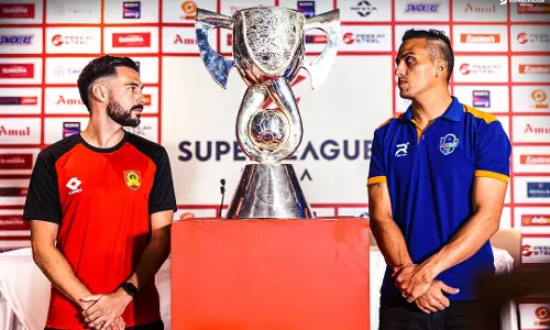 സൂപര്‍ ലീഗ് കേരള: കണ്ണൂര്‍ വാരിയേഴ്‌സ് എഫ്‌സി-തൃശൂര്‍ മാജിക് എഫ്‌സി ഫൈനല്‍ ഇന്ന്