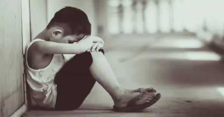 പരീക്ഷക്കിടെ സംശയം ചോദിച്ചതിന് ക്രൂര മര്‍ദ്ദനം: കോട്ടയത്ത് അഞ്ചാംക്ലാസ് വിദ്യാര്‍ഥിയുടെ തോളെല്ല് പൊട്ടിച്ച അധ്യാപകനെതിരേ കേസ്