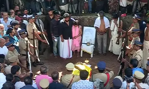 ശ്രീനിവാസന് നാടിന്റെ യാത്രാമൊഴി