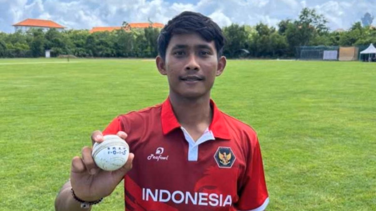 ട്വന്റി-20 ക്രിക്കറ്റില്‍ ലോക റെക്കോഡുമായി ഇന്തോനേഷ്യന്‍ ബൗളര്‍; ഒരോവറില്‍ 5 വിക്കറ്റ്