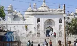 അലീഗഡ് ജമാമസ്ജിദ് ഹിന്ദുക്ഷേത്രമെന്ന് ഹരജി; ജില്ലാ മജിസ്‌ട്രേറ്റിന്റെ റിപോര്‍ട്ട് തേടി