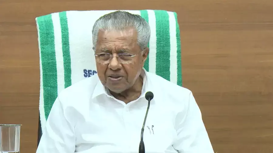 മുഖ്യമന്ത്രിയും പോറ്റിയും ഒരുമിച്ചുള്ള എഐ ഫോട്ടോ; കോണ്ഗ്രസ് നേതാവിനെതിരെ കേസ് മുഖ്യമന്ത്രിയും പോറ്റിയും ഒരുമിച്ചുള്ള എഐ ഫോട്ടോ; കോണ്ഗ്രസ് നേതാവിനെതിരെ കേസ്