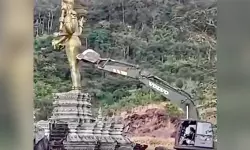 മഹാവിഷ്ണു ശില്പം തകര്ത്തതില് വിശദീകരണവുമായി തായ്ലന്ഡ് മഹാവിഷ്ണു ശില്പം തകര്ത്തതില് വിശദീകരണവുമായി തായ്ലന്ഡ്