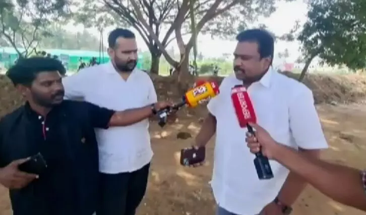 ശബരിമല സ്വര്ണക്കൊള്ള: ഉണ്ണികൃഷ്ണന് പോറ്റിയെ അറിയില്ലെന്ന് ഡി മണി ശബരിമല സ്വര്ണക്കൊള്ള: ഉണ്ണികൃഷ്ണന് പോറ്റിയെ അറിയില്ലെന്ന് ഡി മണി