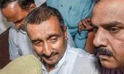 ഉന്നാവ് ബലാത്സംഗക്കേസ്; അതിജീവിതയ്ക്ക് നീതിയാവശ്യപ്പെട്ട് ജന്തര്‍ മന്തറില്‍ പ്രതിഷേധം