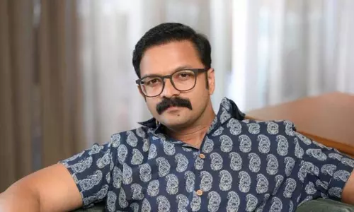 സേവ് ബോക്സ് ആപ്പ് തട്ടിപ്പു കേസ്; നടന് ജയസൂര്യയെ ഇഡി ചോദ്യം ചെയ്ത് വിട്ടയച്ചു സേവ് ബോക്സ് ആപ്പ് തട്ടിപ്പു കേസ്; നടന് ജയസൂര്യയെ ഇഡി ചോദ്യം ചെയ്ത് വിട്ടയച്ചു