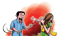 കുടുംബകലഹം; ഭാര്യയുടെ ദേഹത്ത് ഭര്‍ത്താവ് ആസിഡ് ഒഴിച്ചു