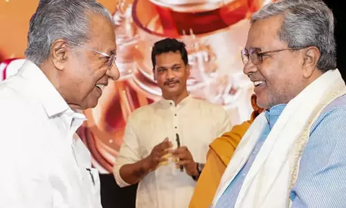 ശിവഗിരി മഠത്തിന് കര്‍ണാടകയില്‍ അഞ്ച് ഏക്കര്‍ ഭൂമി നല്‍കും: സിദ്ധരാമയ്യ