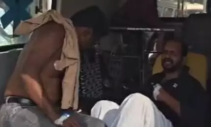 വര്ക്കലയില് രണ്ട് ഓട്ടോ ഡ്രൈവര്മാര്ക്ക് കുത്തേറ്റു വര്ക്കലയില് രണ്ട് ഓട്ടോ ഡ്രൈവര്മാര്ക്ക് കുത്തേറ്റു