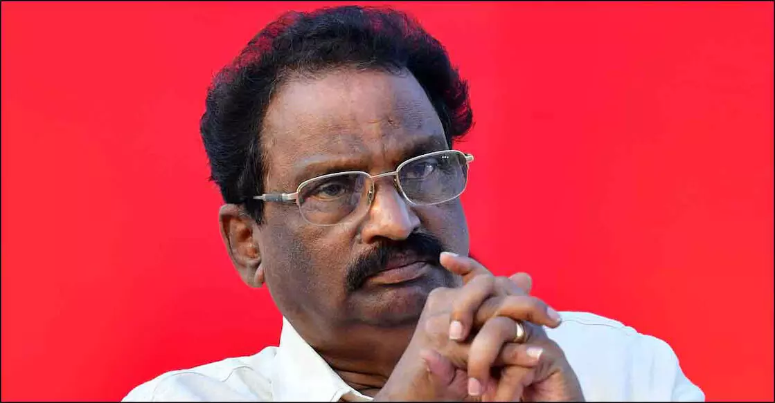 സിപിഎം നേതാവ് എ കെ ബാലന് എതിരെ വക്കീല് നോട്ടിസ് സിപിഎം നേതാവ് എ കെ ബാലന് എതിരെ വക്കീല് നോട്ടിസ്