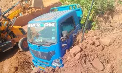 കണ്ണൂരില്‍ ചെങ്കല്‍ ക്വാറിയില്‍ ലോറിക്കു മുകളില്‍ മണ്ണിടിഞ്ഞു വീണ് ഡ്രൈവര്‍ മരിച്ചു