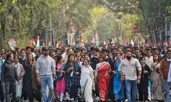 ഇഡി റെയ്ഡ്; കൊല്‍ക്കത്തയില്‍ കൂറ്റന്‍ റാലിയുമായി മമത