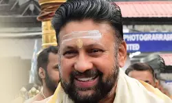 ശബരിമല തന്ത്രിയുടെ അറസ്റ്റിന് പിന്നില് ഗൂഢാലോചനയെന്ന് സംശയമെന്ന് തന്ത്രി സമാജം ശബരിമല തന്ത്രിയുടെ അറസ്റ്റിന് പിന്നില് ഗൂഢാലോചനയെന്ന് സംശയമെന്ന് തന്ത്രി സമാജം