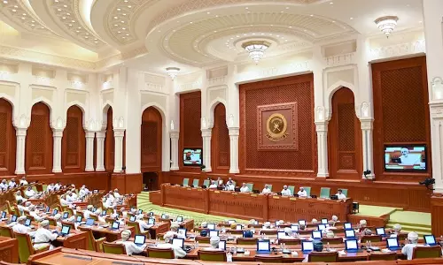 തൊഴില്‍ വിപണി പരിഷ്‌കാരങ്ങള്‍ അനിവാര്യം; തൊഴില്‍ മന്ത്രിയുടെ പ്രസ്താവന ചര്‍ച്ച ചെയ്ത് ശൂറ കൗണ്‍സില്‍