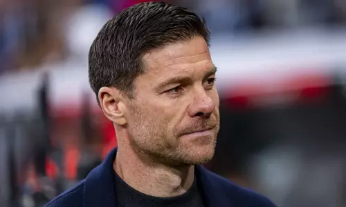 സ്പാനിഷ് കപ്പില് ബാഴ്സയോടേറ്റ പരാജയം; സാബി അലോണ്സോയെ പുറത്താക്കി റയല് മാഡ്രിഡ് സ്പാനിഷ് കപ്പില് ബാഴ്സയോടേറ്റ പരാജയം; സാബി അലോണ്സോയെ പുറത്താക്കി റയല് മാഡ്രിഡ്