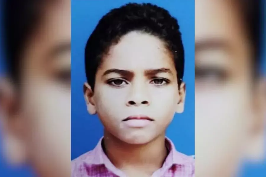 കടലില്‍ വീണ പന്തെടുക്കുന്നിടെ വിദ്യാര്‍ഥി തിരയില്‍പ്പെട്ട് മുങ്ങിമരിച്ചു; രണ്ടുപേരെ രക്ഷപ്പെടുത്തി