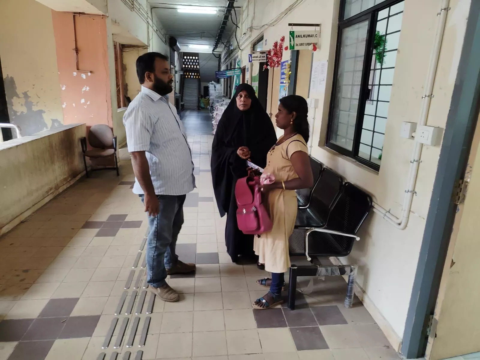 മുന്ഭര്ത്താവിന്റെ നിരന്തര ആക്രമണം; പട്ടികജാതി വനിതയ്ക്ക് സംരക്ഷണം ഉറപ്പാക്കണമെന്ന് എസ്ഡിപിഐ മുന്ഭര്ത്താവിന്റെ നിരന്തര ആക്രമണം; പട്ടികജാതി വനിതയ്ക്ക് സംരക്ഷണം ഉറപ്പാക്കണമെന്ന് എസ്ഡിപിഐ