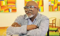 കൊച്ചി ബിനാലെ ഫൗണ്ടേഷനില്‍ നിന്ന് രാജിവച്ച് ബോസ് കൃഷ്ണമാചാരി