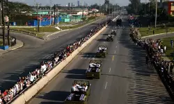 വെനുസ്വേലയ്ക്കെതിരായ യുഎസ് ആക്രമണത്തില്‍ കൊല്ലപ്പെട്ട 32 സൈനികര്‍ക്ക് ആദരാജ്ഞലിയര്‍പ്പിച്ച് ക്യൂബ