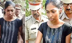 ഒന്നരവയസുള്ള കുഞ്ഞിനെ കടല്‍ഭിത്തിയില്‍ എറിഞ്ഞു കൊന്ന കേസ്; മാതാവ് കുറ്റക്കാരി, ആണ്‍സുഹൃത്തിനെ വെറുതെ വിട്ടു
