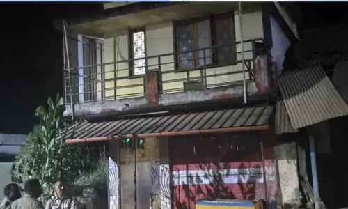 പാലക്കാട്ട് ദമ്പതിമാരെ വെട്ടിക്കൊന്നു; നാലുവയസ്സുകാരന് ഗുരുതര പരിക്ക്