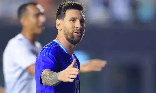 മെസി മാര്‍ച്ചിലും കേരളത്തിലേക്കില്ല; ഖത്തറില്‍ സൗഹൃദ മല്‍സരം കളിക്കും