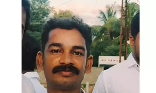 അശ്ലീല ചിത്രങ്ങള് പ്രചരിപ്പിക്കുമെന്ന് ലോണ് ആപ്പില് നിന്ന് ഭീഷണി: പാലക്കാട് യുവാവ് ജീവനൊടുക്കി അശ്ലീല ചിത്രങ്ങള് പ്രചരിപ്പിക്കുമെന്ന് ലോണ് ആപ്പില് നിന്ന് ഭീഷണി: പാലക്കാട് യുവാവ് ജീവനൊടുക്കി