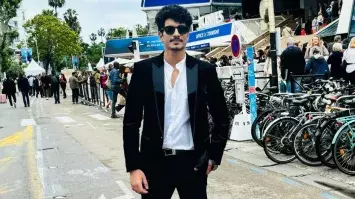 സ്മൃതി മന്ദാനയുടെ മുന് കാമുകന് പലാഷ് മുച്ഛലിനെതിരേ വഞ്ചനാക്കുറ്റത്തിന് കേസ്; 40 ലക്ഷം തട്ടിയെന്ന് പരാതി സ്മൃതി മന്ദാനയുടെ മുന് കാമുകന് പലാഷ് മുച്ഛലിനെതിരേ വഞ്ചനാക്കുറ്റത്തിന് കേസ്; 40 ലക്ഷം തട്ടിയെന്ന് പരാതി