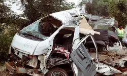 ദക്ഷിണാഫ്രിക്കയില്‍ സ്‌കൂള്‍ ബസ് അപകടത്തില്‍ 14 പേര്‍ മരിച്ചു; ഡ്രൈവര്‍ക്കെതിരേ കൊലപാതകക്കുറ്റത്തില്‍ കേസെടുത്തു