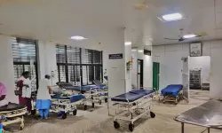 മെഡിക്കല്‍ കോളജ്‌ ഡോക്ടര്‍മാര്‍ അനിശ്ചിതകാല സമരത്തിലേക്ക്; ഒപിയും ശസ്ത്രക്രിയയും മുടങ്ങും